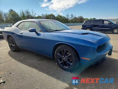 Czwarte zdjęcie samochodu z boku: 2020 DODGE CHALLENGER SXT VIN:2C3CDZGG6LH161871 - miniatura