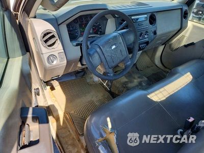 Zdjęcie 8 z 12 samochodu: 2008 FORD F250 SUPER DUTY VIN:1FTNF21508ED52780 - miniatura