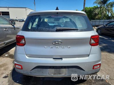 Zdjęcie 6 z 12 samochodu: 2021 HYUNDAI VENUE SE VIN:KMHRB8A33MU068182 - miniatura