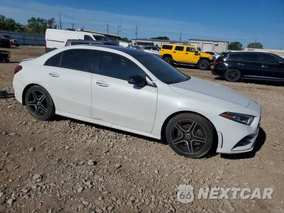 Czwarte zdjęcie samochodu z boku: 2020 MERCEDES-BENZ A 220 4MATIC VIN:W1K3G4FB1LW044461 - miniatura
