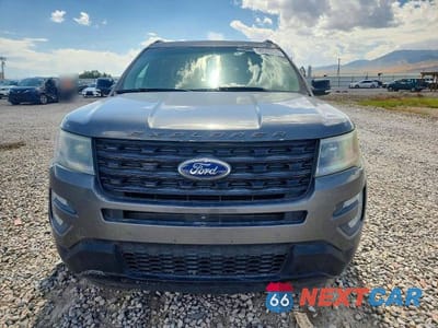 Piąte zdjęcie samochodu w środku: 2016 FORD EXPLORER SPORT VIN:1FM5K8GT9GGB61281 - miniatura