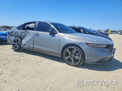 Czwarte zdjęcie samochodu z boku: 2026 HONDA ACCORD HYBRID SPORT VIN:1HGCY2F51TA007611 - miniatura