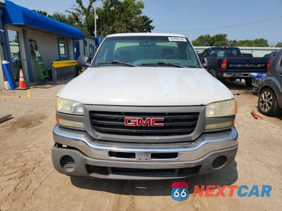 Piąte zdjęcie samochodu w środku: 2004 GMC NEW SIERRA C1500 VIN:1GTEC14X14Z306362 - miniatura