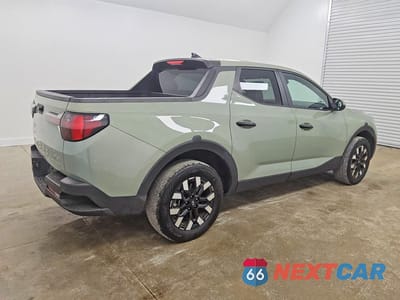 Trzecie zdjęcie samochodu z tyłu: 2025 HYUNDAI SANTA CRUZ SE VIN:5NTJA4DE5SH141569 - miniatura
