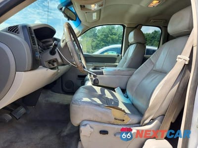 Zdjęcie 7 z 12 samochodu: 2012 CHEVROLET SILVERADO K1500 LT VIN:1GCRKSE74CZ304595 - miniatura