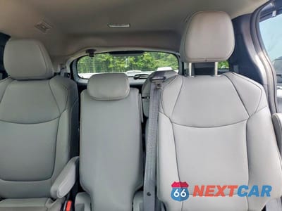Zdjęcie 10 z 13 samochodu: 2025 TOYOTA SIENNA XLE 8-PASSENGER VIN:5TDYRKEC9SS285028 - miniatura