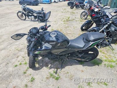 Trzecie zdjęcie samochodu z tyłu: 2025 KAWASAKI ER500 VIN:ML5ERGE13SDA37669 - miniatura