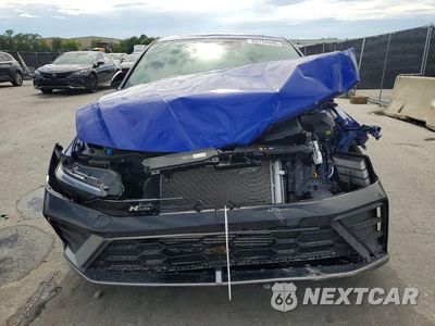 Piąte zdjęcie samochodu w środku: 2025 HYUNDAI ELANTRA N LINE VIN:KMHLR4DF2SU058725 - miniatura