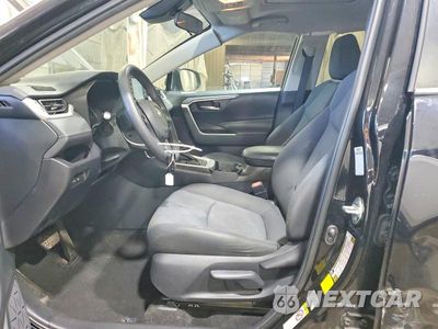 Zdjęcie 7 z 13 samochodu: 2019 TOYOTA RAV4 XLE VIN:2T3W1RFV8KW014385 - miniatura