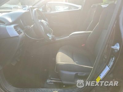 Zdjęcie 7 z 13 samochodu: 2020 TOYOTA C-HR LE VIN:NMTKHMBX1LR106959 - miniatura