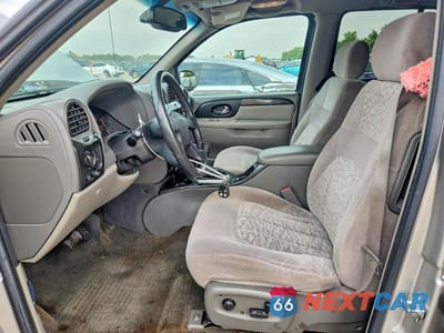Zdjęcie 7 z 13 samochodu: 2004 GMC ENVOY VIN:1GKDS13SX42280734 - miniatura