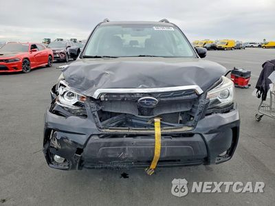 Piąte zdjęcie samochodu w środku: 2017 SUBARU FORESTER 2.0XT TOURING VIN:JF2SJGWC2HH548113 - miniatura