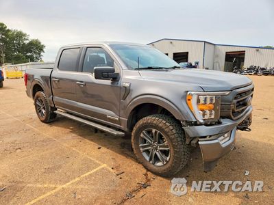 Czwarte zdjęcie samochodu z boku: 2023 FORD F150 SUPERCREW VIN:1FTFW1ED6PFC75440 - miniatura