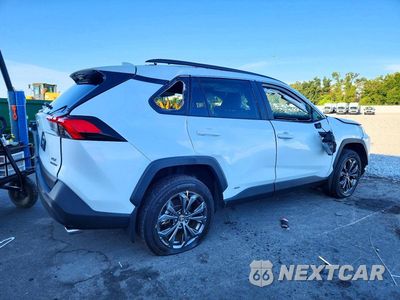 Trzecie zdjęcie samochodu z tyłu: 2024 TOYOTA RAV4 XLE PREMIUM VIN:4T3B6RFV1RU162050 - miniatura