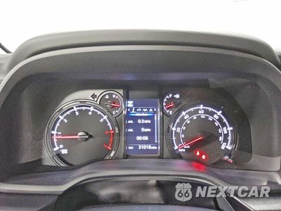 Zdjęcie 9 z 13 samochodu: 2024 TOYOTA 4RUNNER SR5 VIN:JTEMU5JR0R6278130 - miniatura