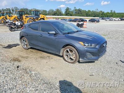 Czwarte zdjęcie samochodu z boku: 2020 HYUNDAI VELOSTER 2.0L VIN:KMHTG6AF6LU032023 - miniatura