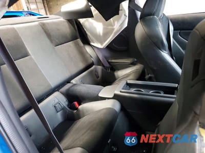 Zdjęcie 10 z 13 samochodu: 2023 TOYOTA GR 86 PREMIUM VIN:JF1ZNBE12P9752610 - miniatura