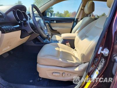 Zdjęcie 7 z 12 samochodu: 2011 KIA SORENTO EX VIN:5XYKU4A22BG071329 - miniatura
