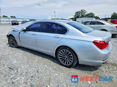 Drugie zdjęcie samochodu z przodu: 2012 BMW 740 I VIN:WBAKA4C58CDS99428 - miniatura