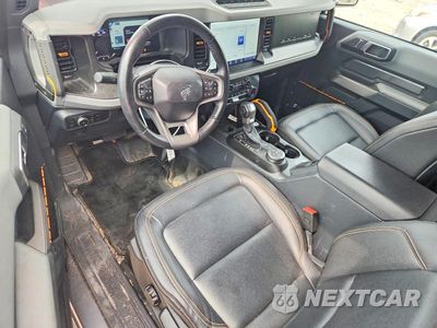 Zdjęcie 8 z 13 samochodu: 2023 FORD BRONCO BASE VIN:1FMDE5CP8PLB76890 - miniatura