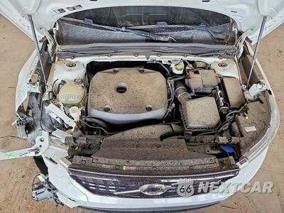 Zdjęcie 11 z 12 samochodu: 2020 VOLVO XC40 T5 R-DESIGN VIN:YV4162UM5L2348653 - miniatura