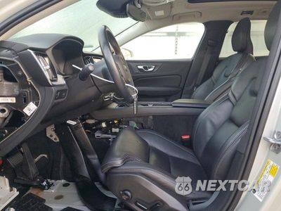 Zdjęcie 7 z 13 samochodu: 2021 VOLVO V60 CROSS COUNTRY T5 MOMENTUM VIN:YV4102WK9M1069341 - miniatura