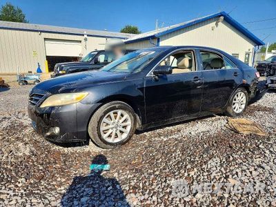 2011 TOYOTA CAMRY XLE 4T1BF3EK2BU207404 - główne zdjęcie licytacji z USA - miniatura