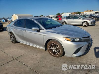 Czwarte zdjęcie samochodu z boku: 2018 TOYOTA CAMRY SE VIN:4T1B11HK4JU640865 - miniatura
