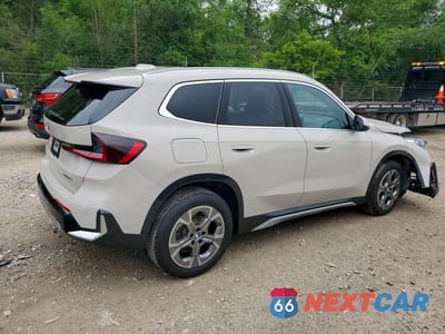 Trzecie zdjęcie samochodu z tyłu: 2026 BMW X1 XDRIVE28I VIN:WBX73EF06T5480937 - miniatura