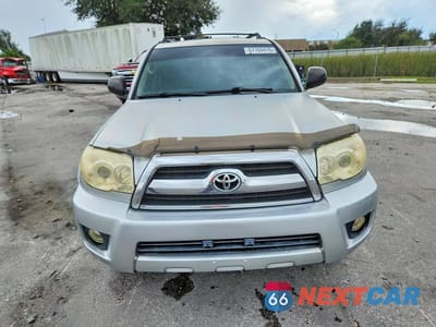 Piąte zdjęcie samochodu w środku: 2006 TOYOTA 4RUNNER SR5 VIN:JTEZU14R568055995 - miniatura