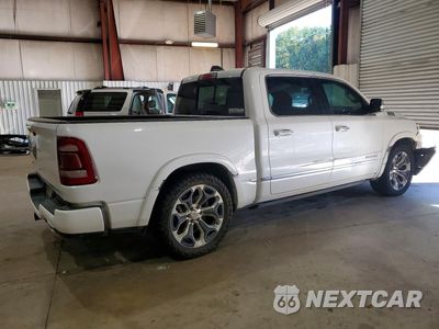 Trzecie zdjęcie samochodu z tyłu: 2020 RAM 1500 LIMITED VIN:1C6RREHT5LN353602 - miniatura