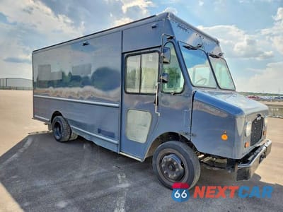Czwarte zdjęcie samochodu z boku: 2020 FREIGHTLINER MT45G CHASSIS DELIVERY TRUCK VIN:4UZAC2EA4LCLZ7073 - miniatura