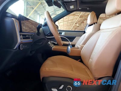 Zdjęcie 7 z 13 samochodu: 2025 HYUNDAI SANTA FE LIMITED VIN:5NMP34G1XSH052377 - miniatura