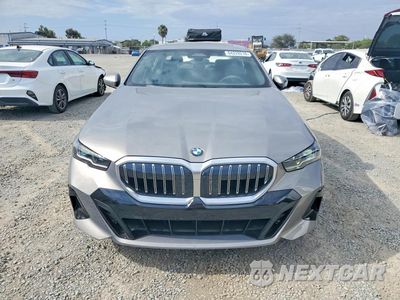 Piąte zdjęcie samochodu w środku: 2024 BMW 530 I VIN:WBA43FJ08RCS64618 - miniatura
