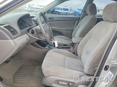 Zdjęcie 7 z 13 samochodu: 2003 TOYOTA CAMRY LE VIN:4T1BE32K93U188116 - miniatura