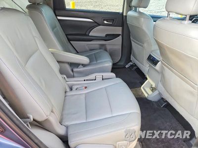 Zdjęcie 11 z 13 samochodu: 2015 TOYOTA HIGHLANDER XLE VIN:5TDKKRFH8FS045844 - miniatura