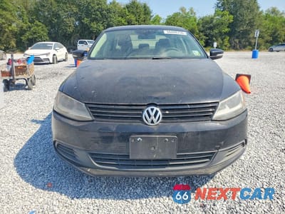 Piąte zdjęcie samochodu w środku: 2014 VOLKSWAGEN JETTA SE VIN:3VWD17AJXEM365463 - miniatura