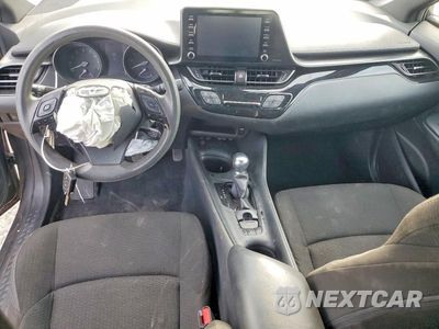 Zdjęcie 8 z 14 samochodu: 2019 TOYOTA C-HR LE VIN:JTNKHMBX7K1054911 - miniatura