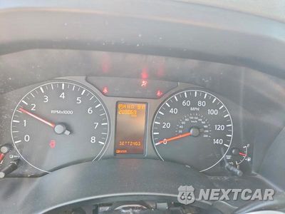 Zdjęcie 9 z 13 samochodu: 2014 NISSAN NV 1500 S DELIVERY VAN VIN:1N6BF0KM4EN111102 - miniatura