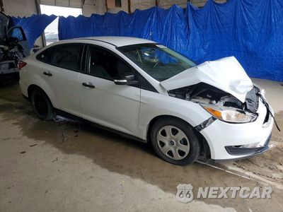 Czwarte zdjęcie samochodu z boku: 2018 FORD FOCUS S VIN:1FADP3E28JL215883 - miniatura
