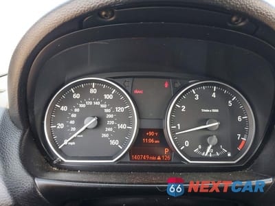 Zdjęcie 9 z 12 samochodu: 2013 BMW 128 I VIN:WBAUN1C55DVR00818 - miniatura