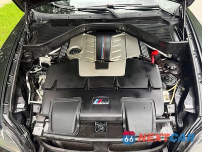 Zdjęcie 7 z 10 samochodu: 2013 BMW X5 M VIN:5YMGY0C53DLL15689 - miniatura