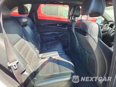Zdjęcie 11 z 13 samochodu: 2016 KIA SORENTO SX LIMITED V6 VIN:5XYPK4A50GG151550 - miniatura