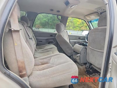 Zdjęcie 11 z 13 samochodu: 2004 CHEVROLET TAHOE C1500 VIN:1GNEC13V94R178346 - miniatura