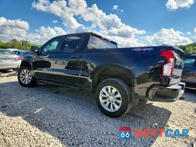 Drugie zdjęcie samochodu z przodu: 2021 CHEVROLET SILVERADO K1500 CUSTOM VIN:1GCPYBEK7MZ240175 - miniatura