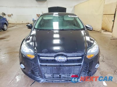 Piąte zdjęcie samochodu w środku: 2013 FORD FOCUS TITANIUM VIN:1FADP3N24DL304015 - miniatura