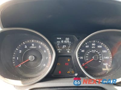 Zdjęcie 9 z 13 samochodu: 2013 HYUNDAI ELANTRA LIMITED VIN:5NPDH4AE3DH172088 - miniatura