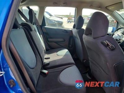 Zdjęcie 10 z 13 samochodu: 2008 HONDA FIT VIN:JHMGD38468S033675 - miniatura