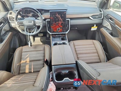 Zdjęcie 8 z 13 samochodu: 2026 GMC ACADIA DENALI ULTIMATE VIN:1GKENTKS7TJ389245 - miniatura