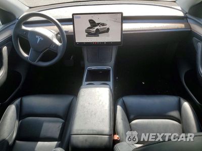 Zdjęcie 8 z 12 samochodu: 2024 TESLA MODEL Y VIN:7SAYGAEEXRF088212 - miniatura